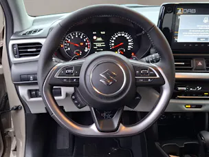 Suzuki Swift 1.2 Sakura Top Hybrid Automat