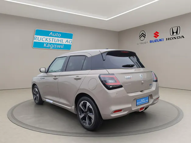 Suzuki Swift 1.2 Sakura Top Hybrid Automat