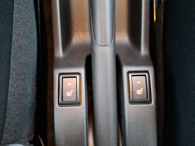 Suzuki Swift 1.2 Sakura Hybrid Automat
