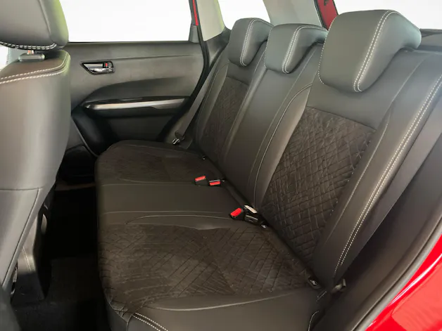 Suzuki Vitara 1.4 T Sakura Top Hybrid 4x4