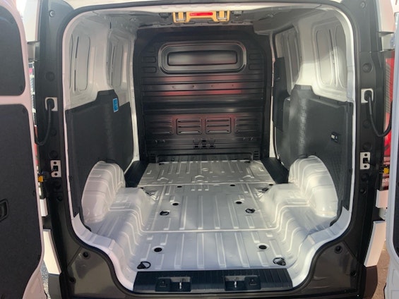 image du véhicule 6 image du véhicule 6