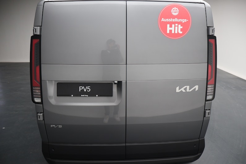 Vehicle image KIA PV5