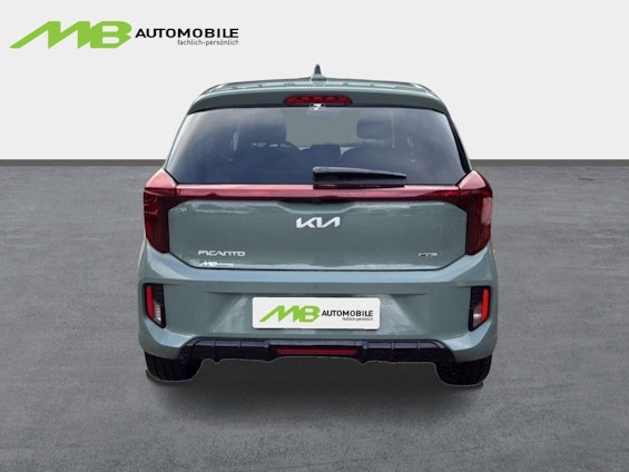 Vehicle image 4 Vehicle image 4