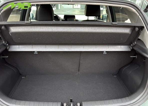 Vehicle image 12 Vehicle image 12