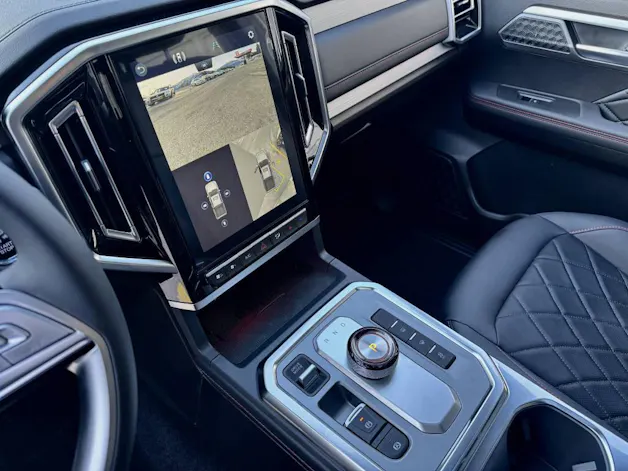 JAC T9 EV EV Luxury