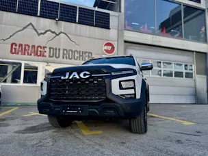 JAC T9 EV EV Luxury