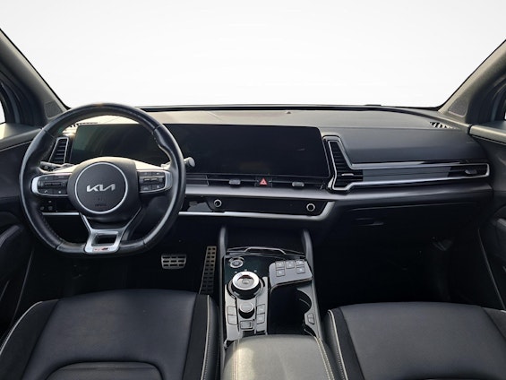 Vehicle image 9 Vehicle image 9