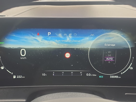 Vehicle image 16 Vehicle image 16