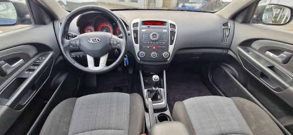 Fahrzeugbild 4 Fahrzeugbild 4