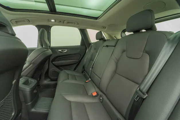 VOLVO XC60 2.0 T6 TE Ultimate Dark eAWD