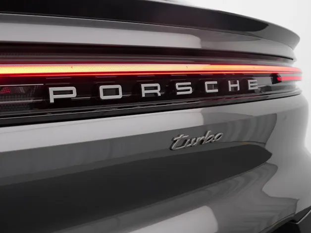 Porsche Cayenne Turbo E-Hybrid Coupé