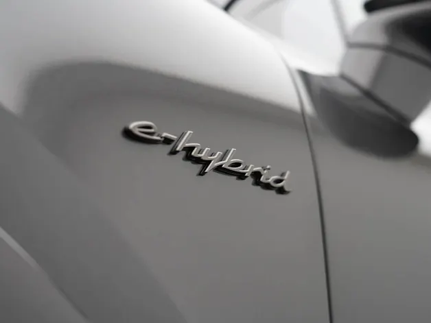 Porsche Cayenne Turbo E-Hybrid Coupé