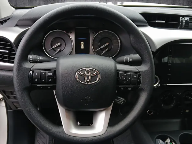 Toyota Hilux Double Cab.-Pick-up 2.4 D-4D 150 Comfort