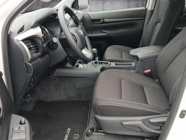 Toyota Hilux Double Cab.-Pick-up 2.4 D-4D 150 Comfort