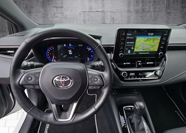 Vehicle image 4 Vehicle image 4