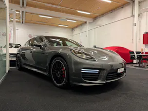 Porsche Panamera 4.8 V8 GTS PDK