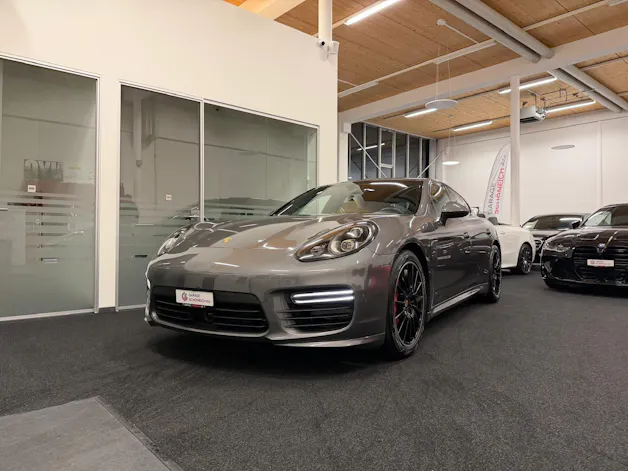 Porsche Panamera 4.8 V8 GTS PDK