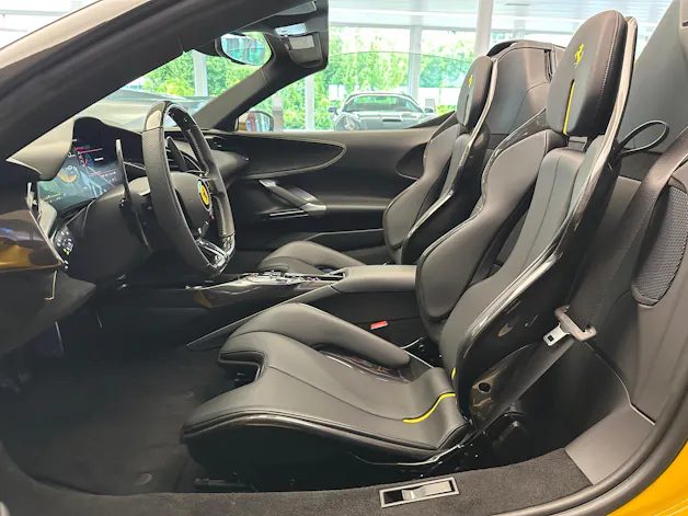 Ferrari SF90 Spider