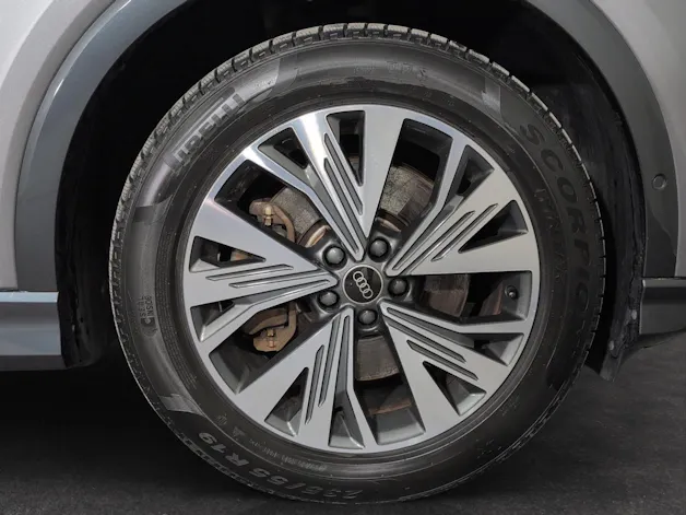 Audi Q4 e-tron 45 quattro