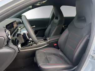 Mercedes-Benz A 220 4Matic 8G-DCT