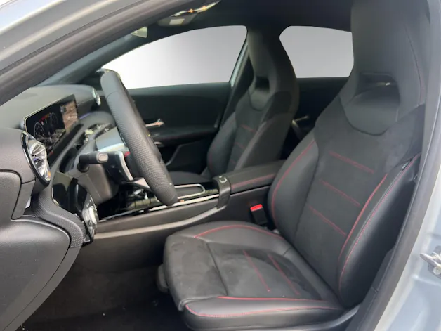 Mercedes-Benz A 220 4Matic 8G-DCT