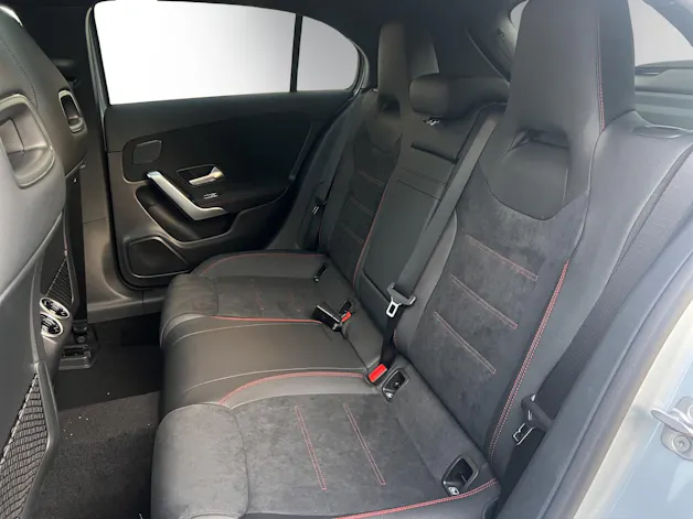 Mercedes-Benz A 220 4Matic 8G-DCT