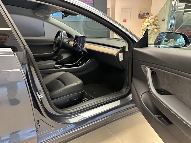 Tesla Model 3 Long Range Dual Motor AWD