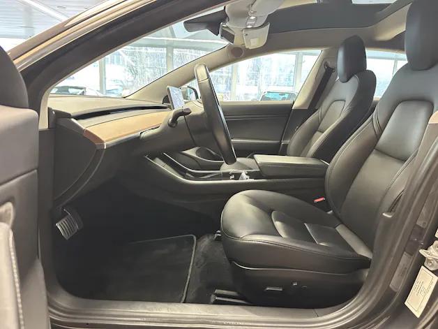 Tesla Model 3 Long Range Dual Motor AWD