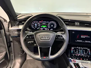 Audi e-tron S quattro