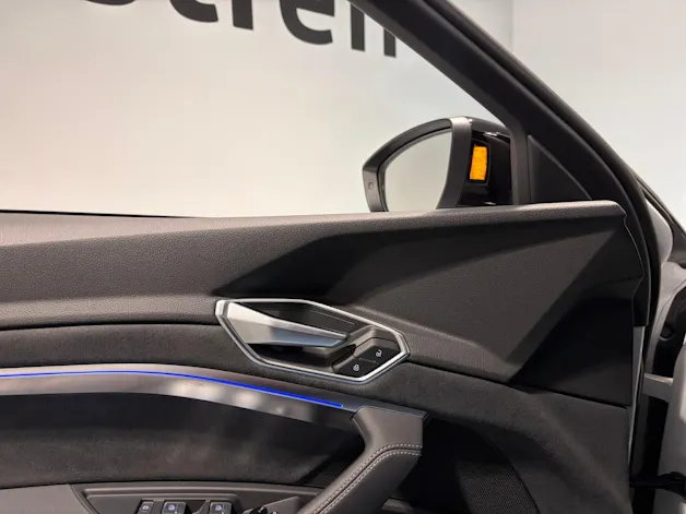 Audi e-tron S quattro