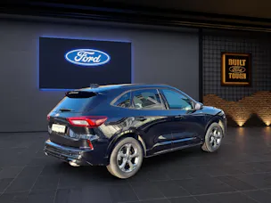 Ford Kuga 2.5i FHEV FULL-HYBRID 183 PS ST-Line 4x4 AUTOMAT