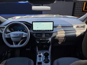 Ford Kuga 2.5i FHEV FULL-HYBRID 183 PS ST-Line 4x4 AUTOMAT