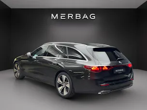 Mercedes-Benz E 220 d T 4M 9G-Tronic