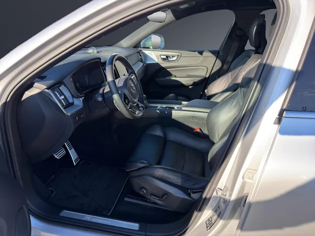 Volvo XC60 D5 AWD R-Design Geartronic