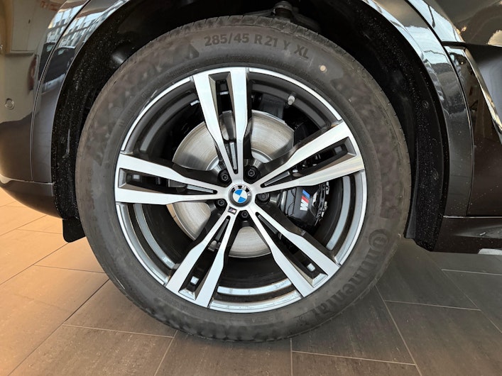 Vehicle image BMW X7