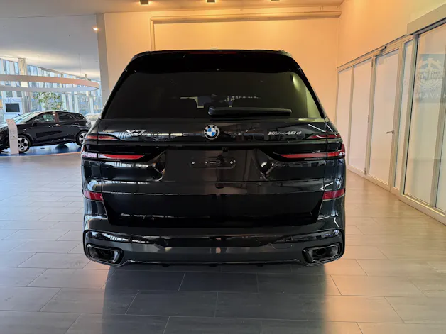BMW X7 40d xDrive Kit Sport M