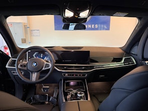 Vehicle image BMW X7 40d xDrive