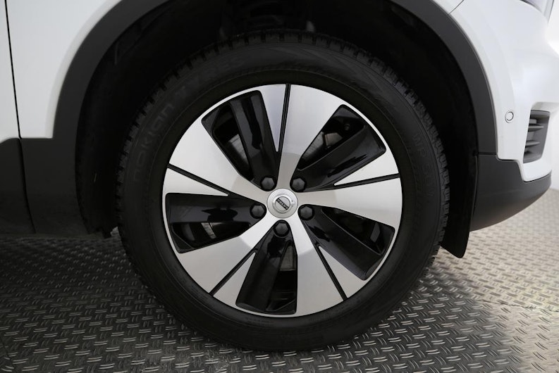 Vehicle image VOLVO XC40