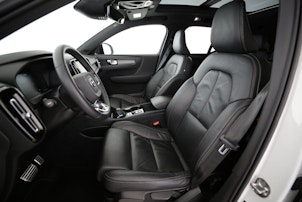Vehicle image VOLVO XC40 1.5 T4 PiH R-Design