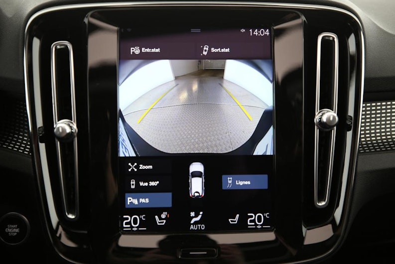 Vehicle image VOLVO XC40