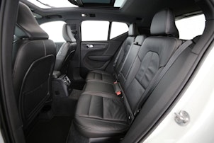 Vehicle image VOLVO XC40 1.5 T4 PiH R-Design