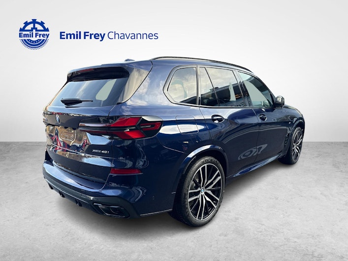 Vehicle image BMW X5