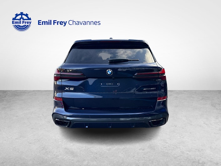 Vehicle image BMW X5