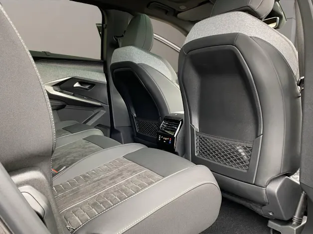 Peugeot 5008 Electrique 325ch AWD Launch Edition