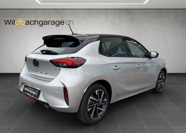 Vehicle image 4 Vehicle image 4