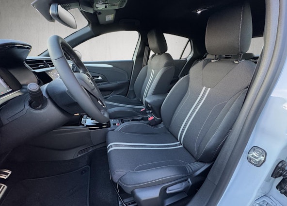 Vehicle image 12 Vehicle image 12