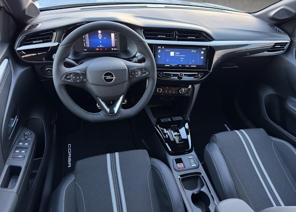 Vehicle image 14 Vehicle image 14