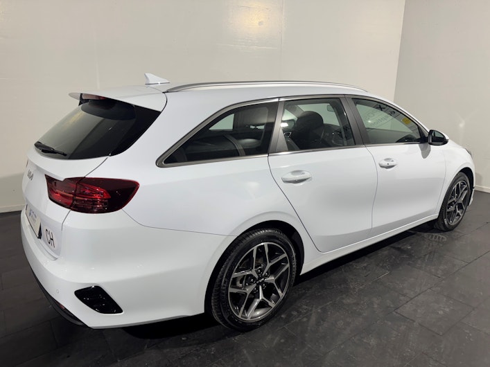 Vehicle image KIA CEED