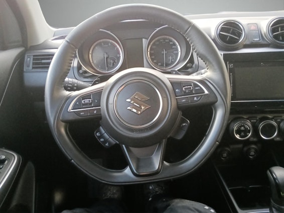 Vehicle image 9 Vehicle image 9