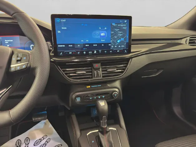 Ford Focus Kombi 1.0i EcoB Hybrid 155 ST-Line X